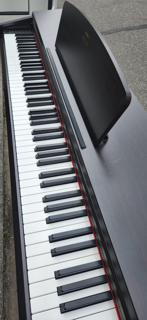 電子ピアノ高額買取 | ヤマハ YDP-161Rを買い取りさせて頂きました。