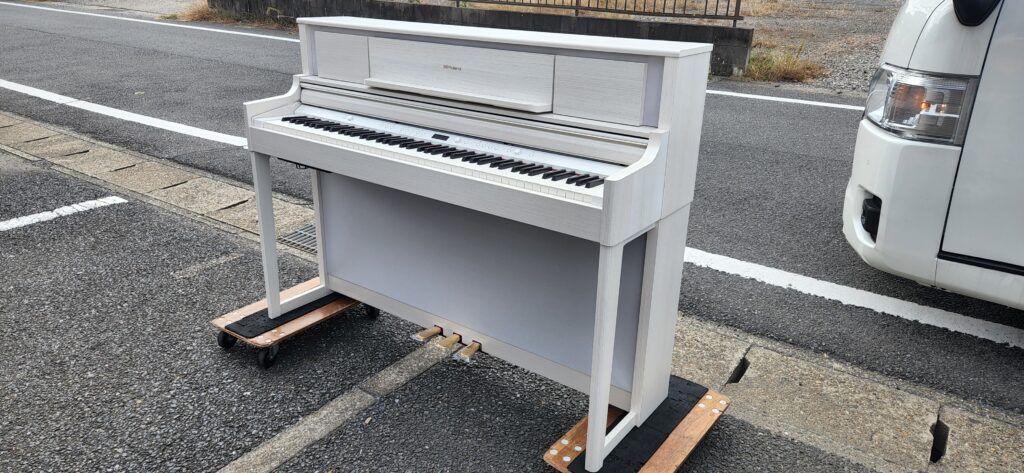 電子ピアノ高額買取 | 千葉県 成田市 ローランド LX-705GPSRを買い取りさせて頂きました。