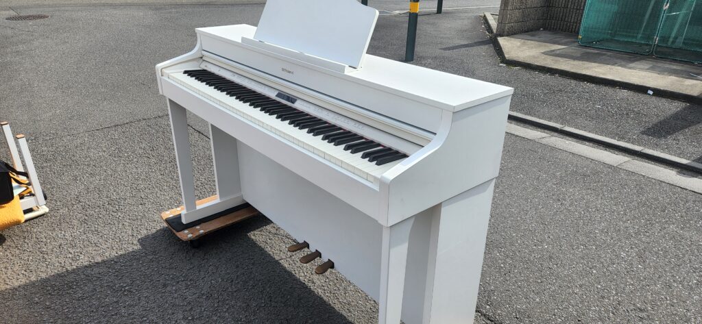 電子ピアノ高額買取 | 神奈川県 中郡 ローランド HP-603WHを買い取りさせて頂きました。