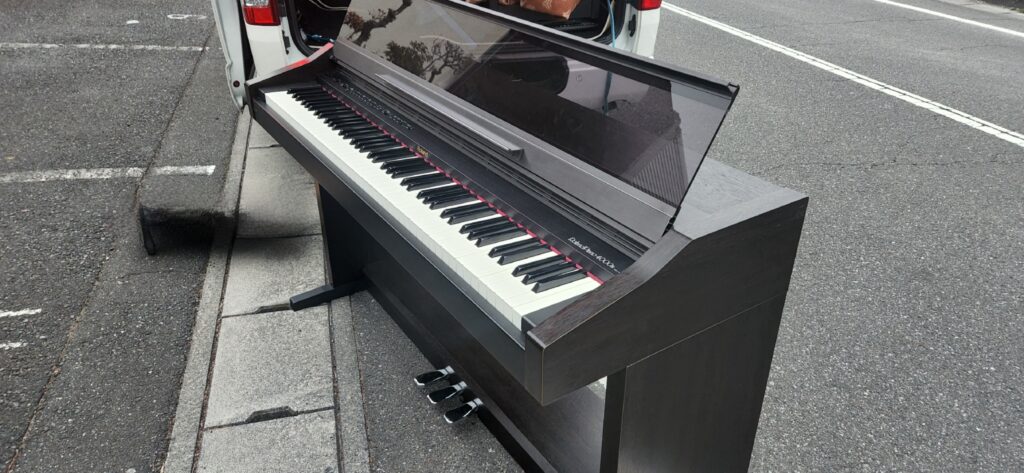 電子ピアノ高額買取 | 東京都 江戸川区 ローランド HP-4000SLを引き取りさせて頂きました。