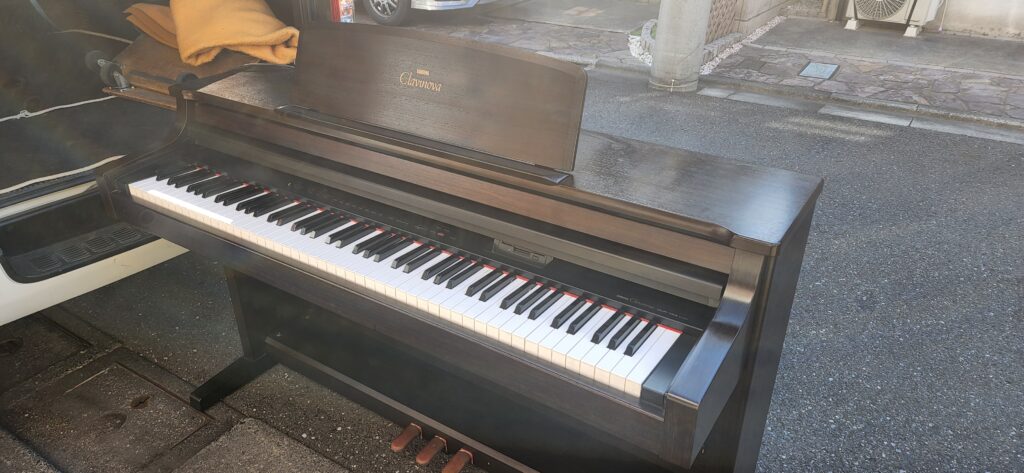 電子ピアノ高額買取 | 東京都 江戸川区 ヤマハ CLP-156Rを引き取りさせて頂きました。