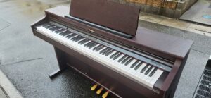 電子ピアノ高額買取 | 海外製の安価な電子ピアノの買取について