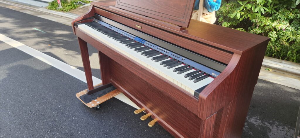 電子ピアノ高額買取 | 埼玉県 さいたま市 ローランド HP-505GPを買い取りさせて頂きました。