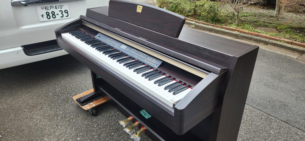 電子ピアノ高額買取 | 神奈川県 横浜市 ヤマハ CLP-240Rを買い取りさせて頂きました。