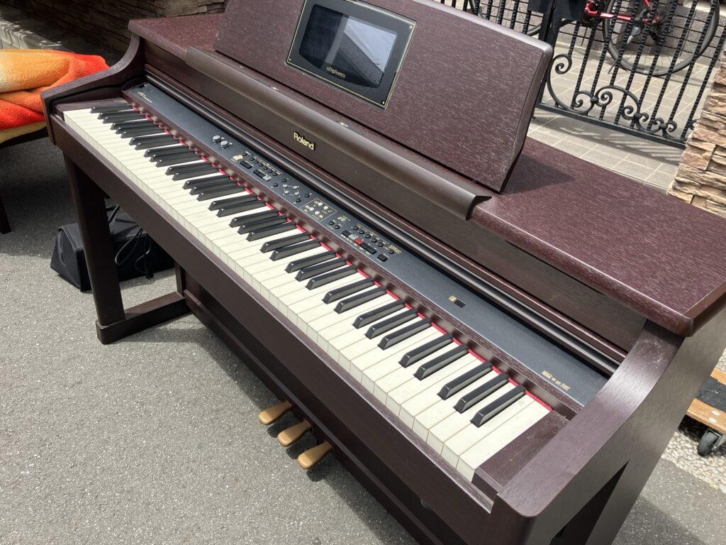 電子ピアノ高額買取 | 千葉県 浦安市 ローランド HPi-7sを買い取りさせて頂きました。