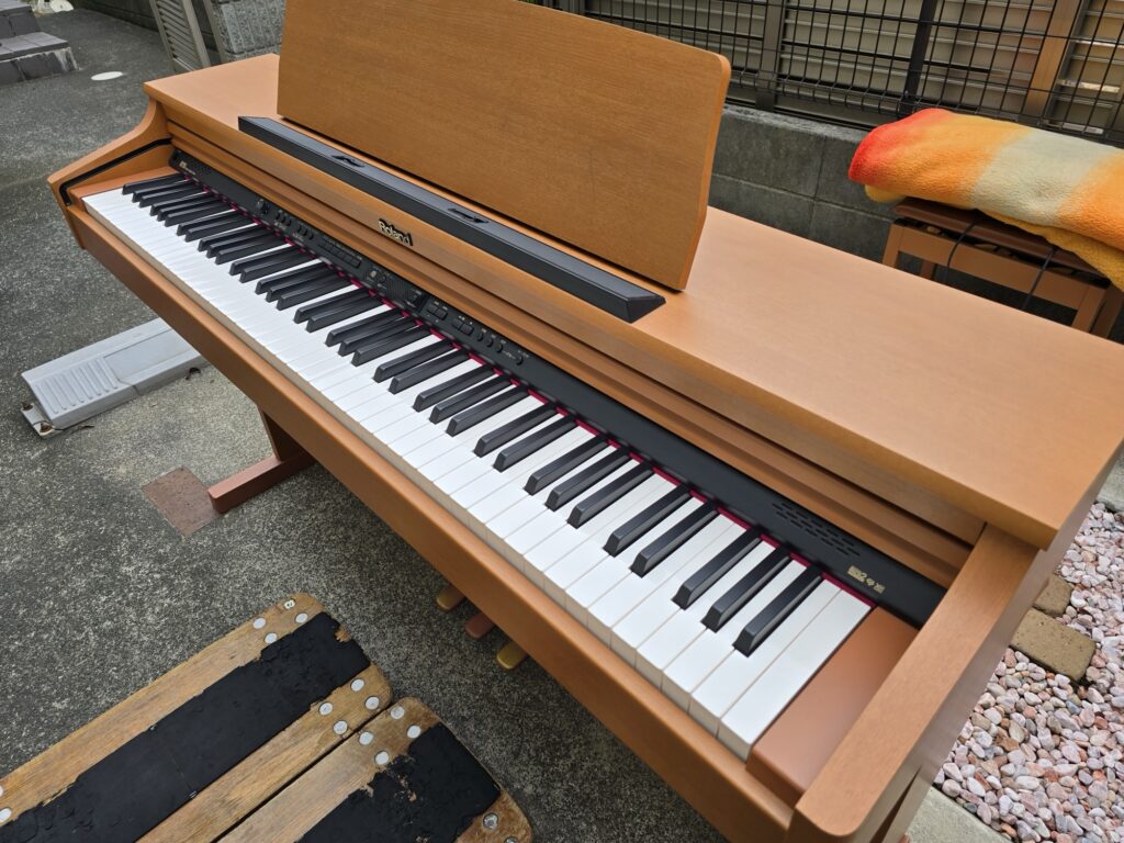 電子ピアノ高額買取 | 埼玉県　上尾市　Roland HP-203LC 買取りさせて頂きました。