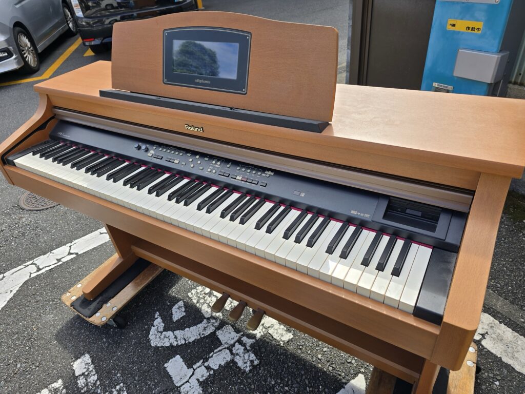 電子ピアノ高額買取 | 東京都墨田区　Roland　HPi-7LC を買取りさせて頂きました。