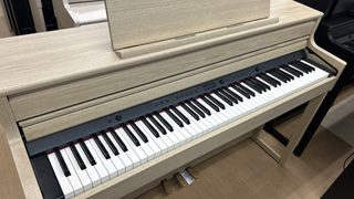 電子ピアノ買取なら専門店「電子ピアノ再生工房」 | 電子ピアノ買取|Roland HP704-LA 電子ピアノ買取なら専門店「電子ピアノ再生工房」 | 電子ピアノ買取|Roland HP704-LA